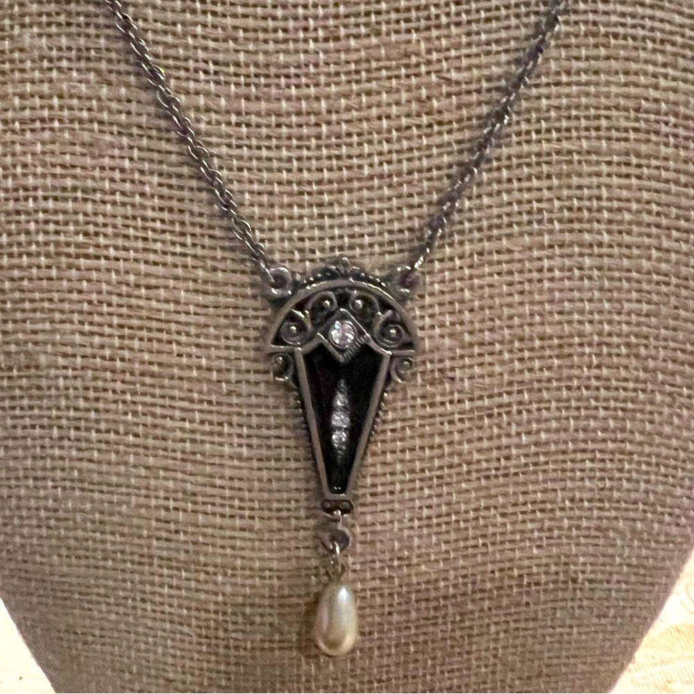1928 Brand Necklace
